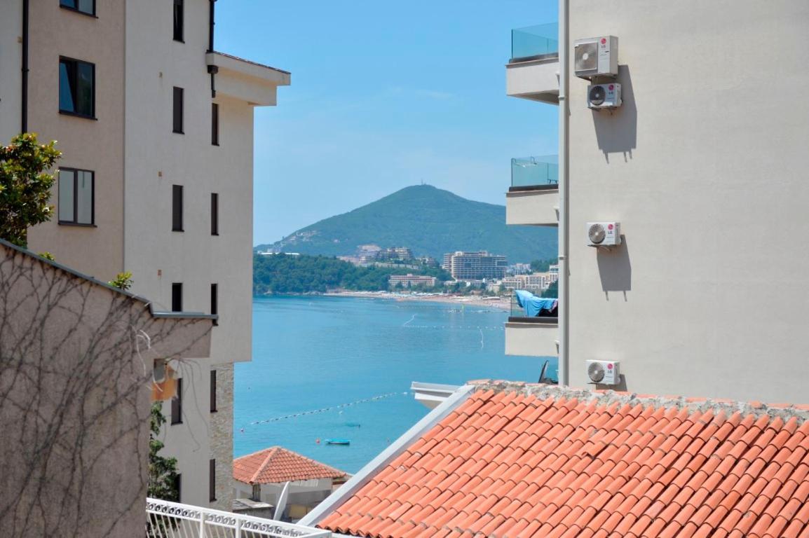 Rafailovici Holiday Apartments Exterior photo