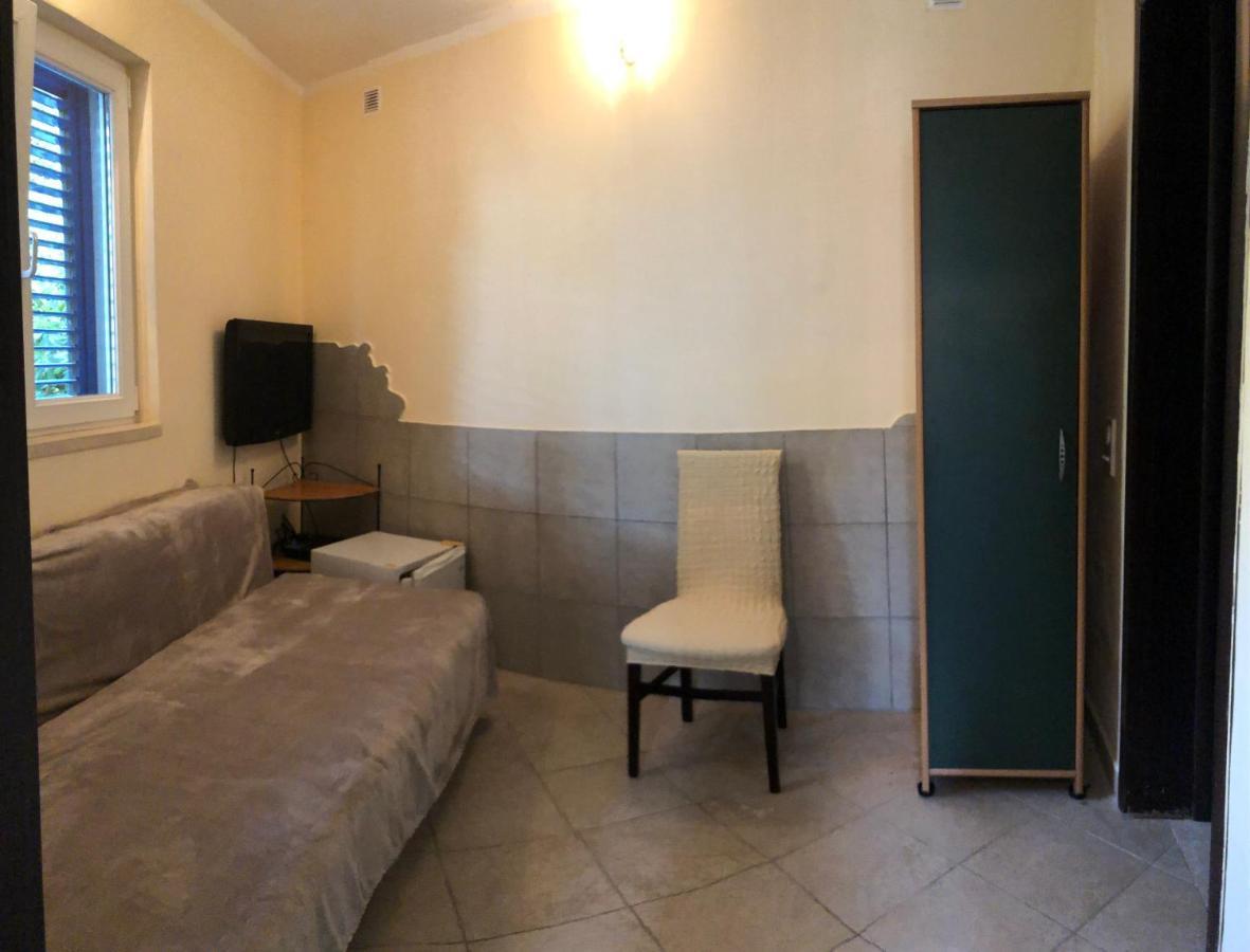 Rafailovici Holiday Apartments Exterior photo